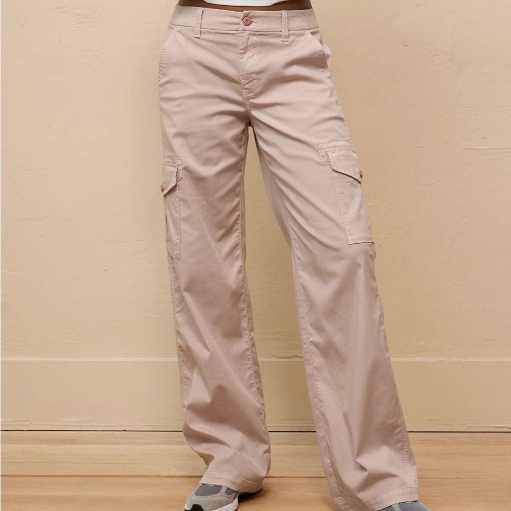 American Eagle Pink Cargo Pants